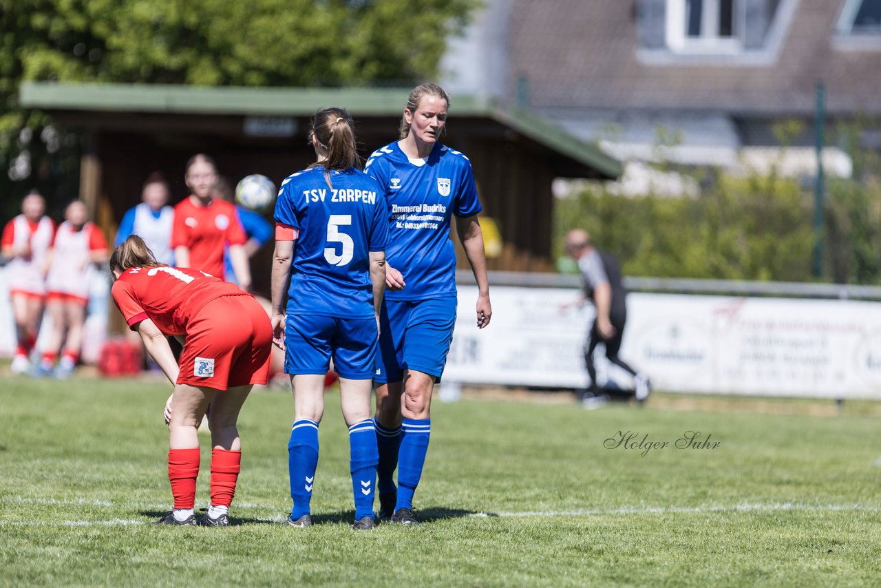 Bild 249 - F TSV Zarpen - Holstein Kiel II : Ergebnis: 2:6
